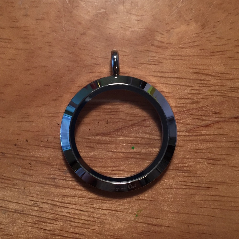 Large Silver Locket Base - Picture 2 of 3